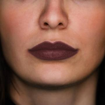 Matte Intense Lipstick − Sangria